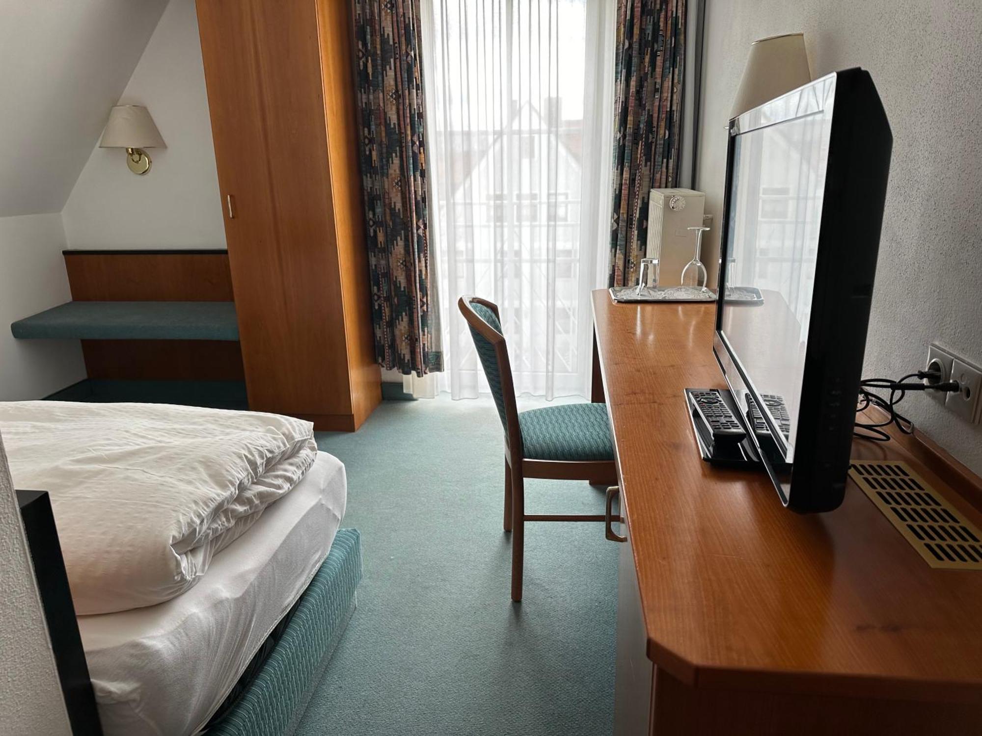 St Hotel Reichertshofen Ngoại thất bức ảnh