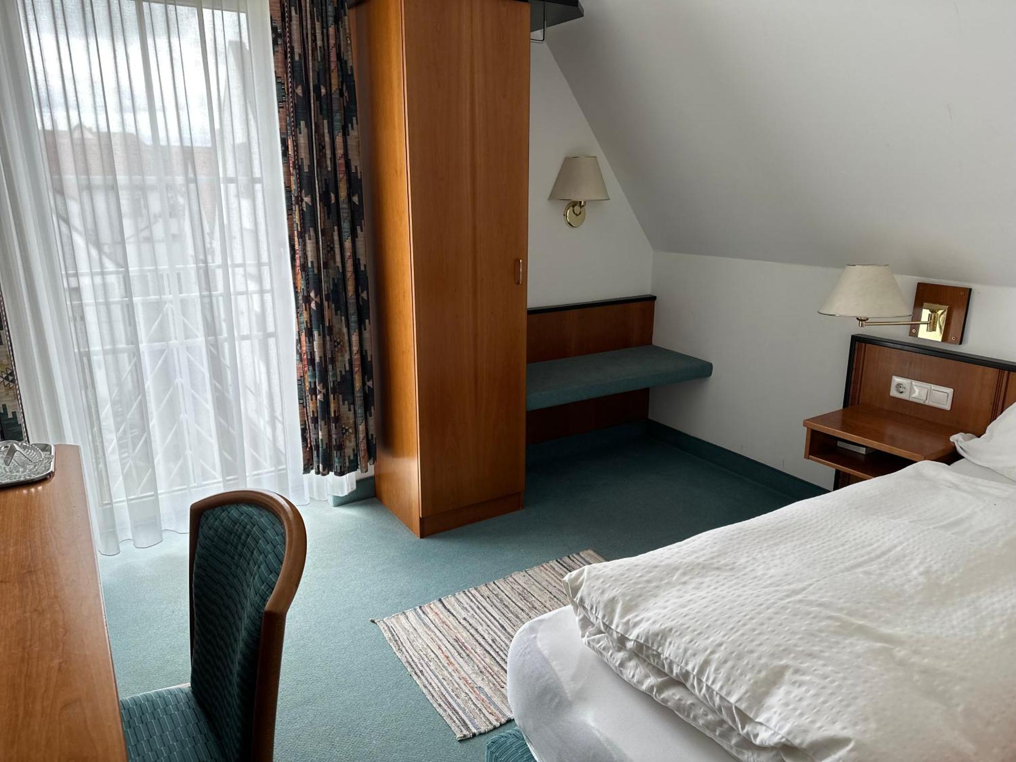 St Hotel Reichertshofen Ngoại thất bức ảnh