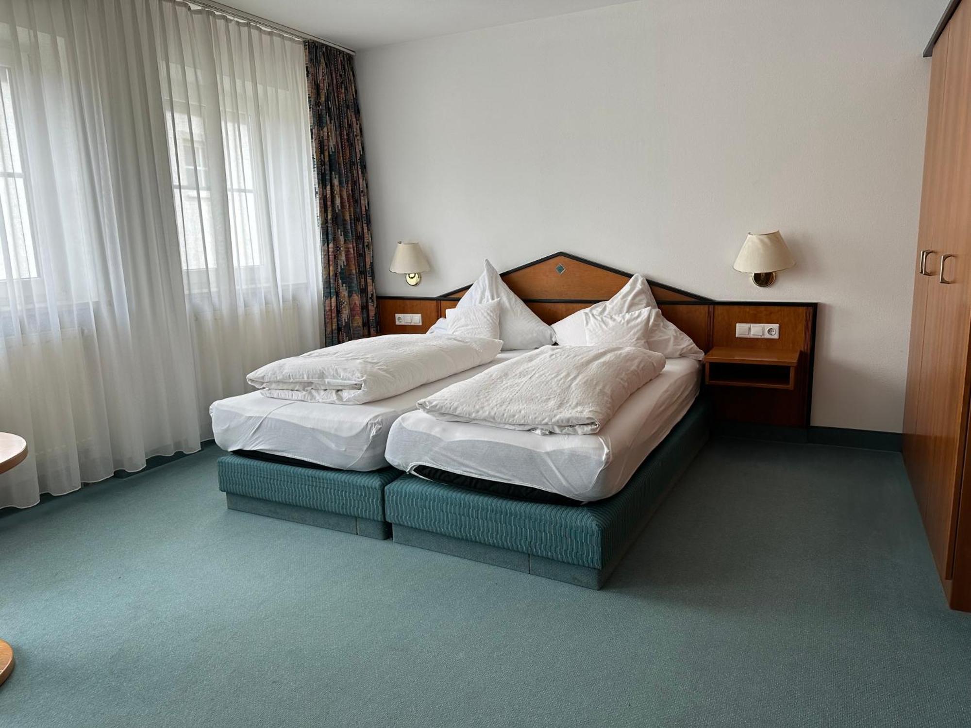 St Hotel Reichertshofen Ngoại thất bức ảnh